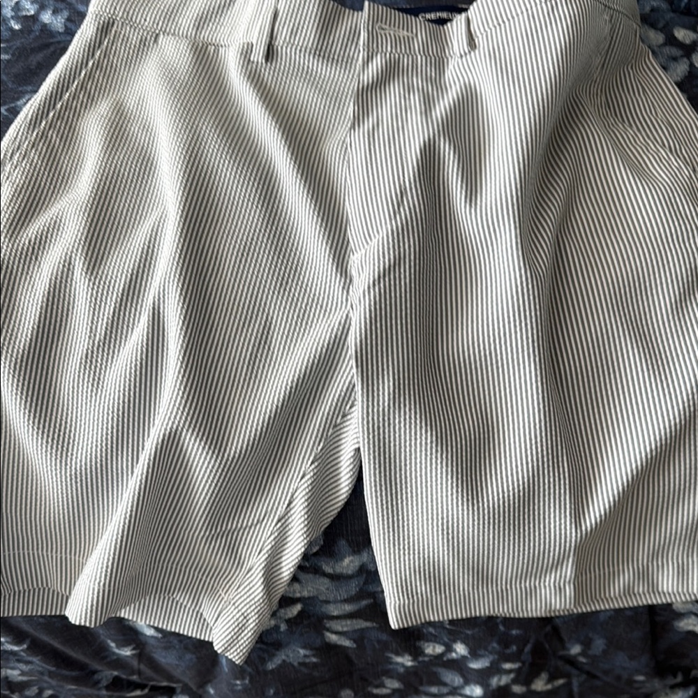 Daniel Cremieux Flat Front Tan Shorts